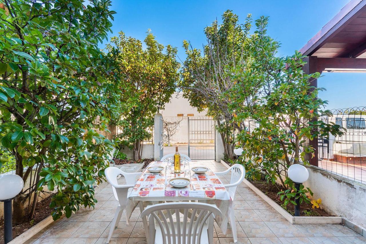 Villino Sabrina Con Piscina Villa ตอร์เลลาปิลโล ภายนอก รูปภาพ